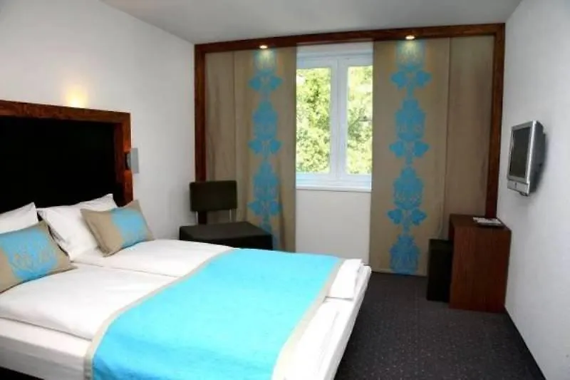 Motel One Frankfurt Airport Φραγκφούρτη 3*,  Γερμανία