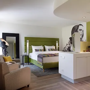 hotel-indigo-dusseldorf-victoriaplatz.dusseldorf-hotel.net/